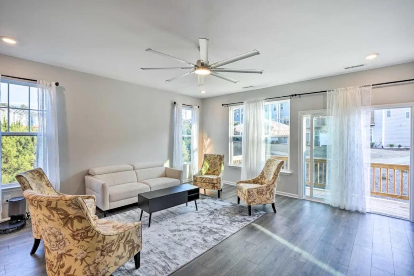 דורהאם The Villas Buckingham 10 Mins To Rdu Airport Duke Downtown מראה חיצוני תמונה