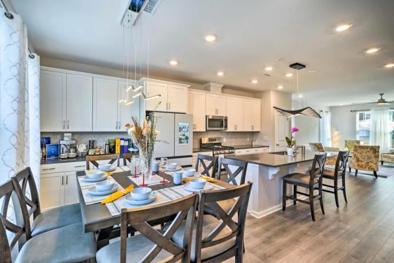 דורהאם The Villas Buckingham 10 Mins To Rdu Airport Duke Downtown מראה חיצוני תמונה
