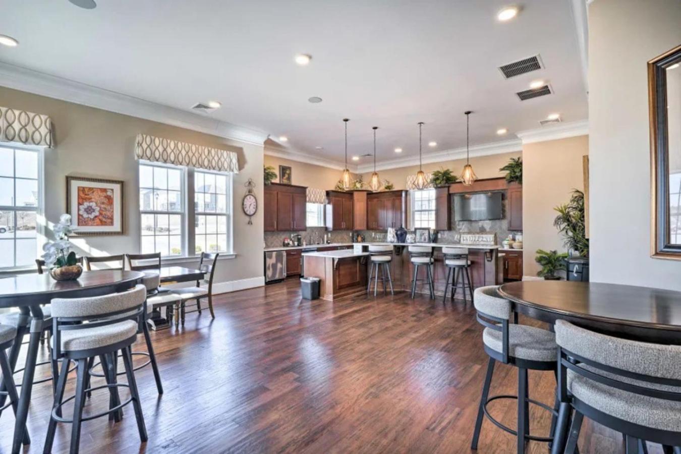 דורהאם The Villas Buckingham 10 Mins To Rdu Airport Duke Downtown מראה חיצוני תמונה