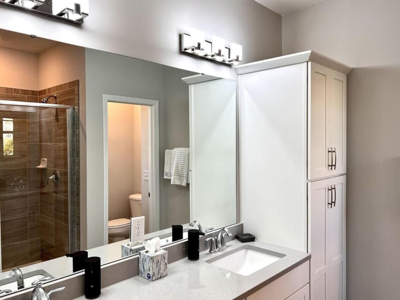 דורהאם The Villas Buckingham 10 Mins To Rdu Airport Duke Downtown מראה חיצוני תמונה