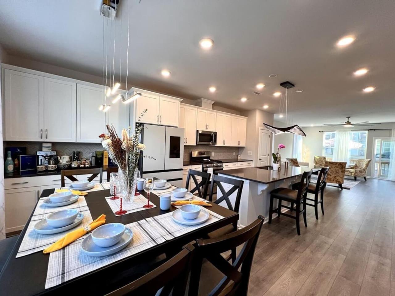 דורהאם The Villas Buckingham 10 Mins To Rdu Airport Duke Downtown מראה חיצוני תמונה