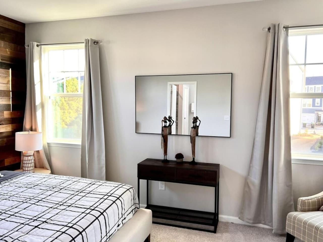 דורהאם The Villas Buckingham 10 Mins To Rdu Airport Duke Downtown מראה חיצוני תמונה